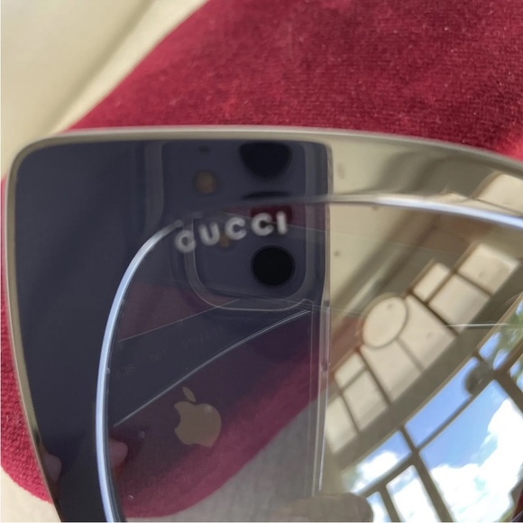 Gucci Sunglasses - Picture 12 of 12